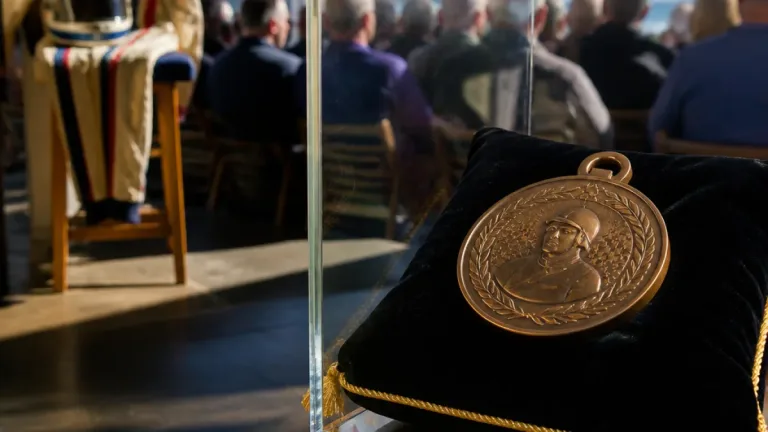 Barry Sheene honoured in MotoGP Hall of Fame as son collects medal in London